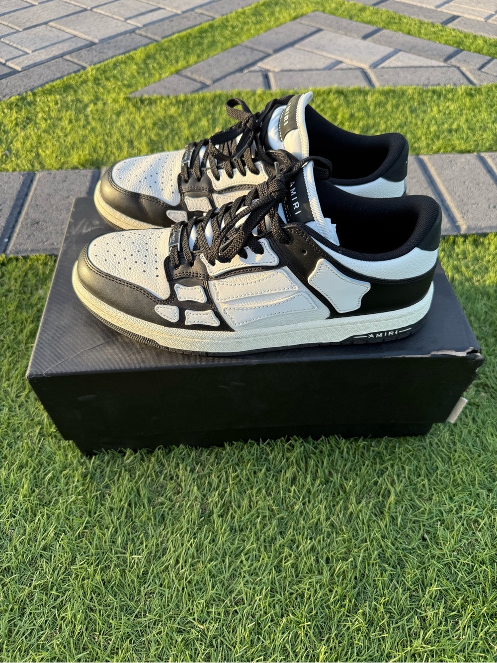 AMIRI Black and White Low-Top Leather Sneakers
